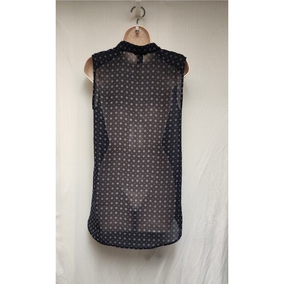 H&M Women Sleeveless Button Front Floral Sheer Blouse Size 8 Color Multi Black - Picture 4 of 6